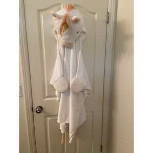 Pillowfort Unicorn Hooded Blanket 40 in x 50 in